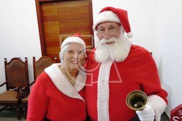 Música e ilusión en grandes dosis para recibir a Papá y Mamá Noel en Los Llanos (Foto TA)